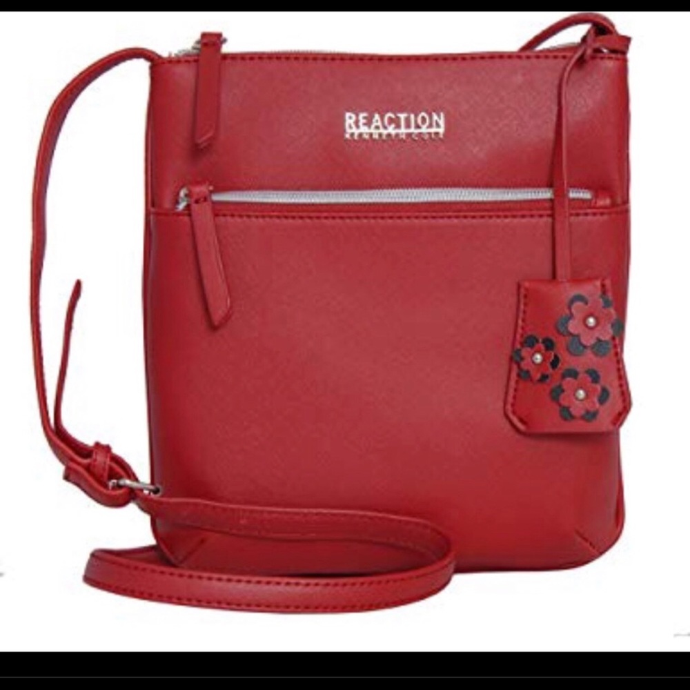 Red reaction Kenneth cole crossbody